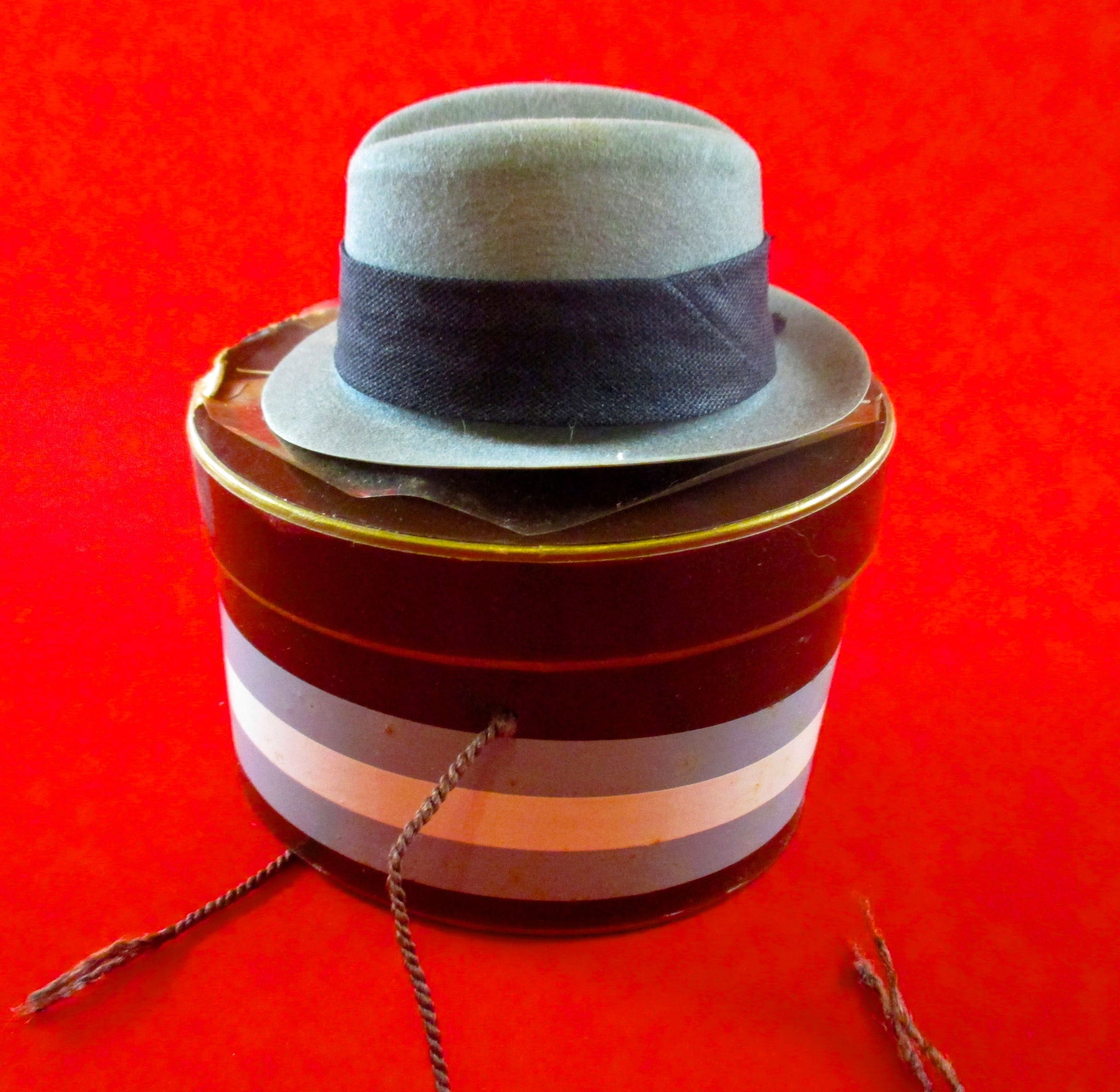 Random Sample Hat SOLD- Vintage miniature lot of salesman's sample hats with original bo ...